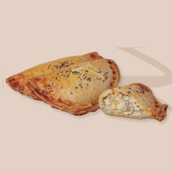 Empanadilla media luna cecina queso cabra 120 gr caja 50 uds